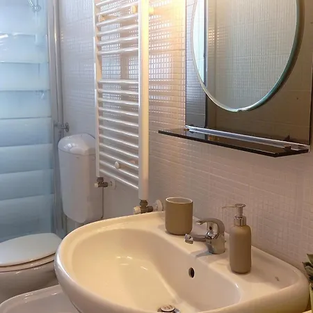 Marina House Apartament *